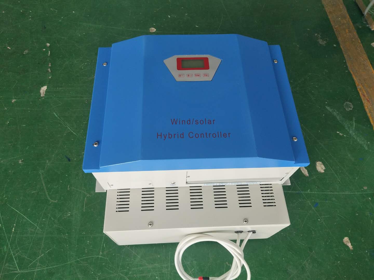 System hybrydowy wiatrowo-sola – Pwm Charge Controller recenzja i cena